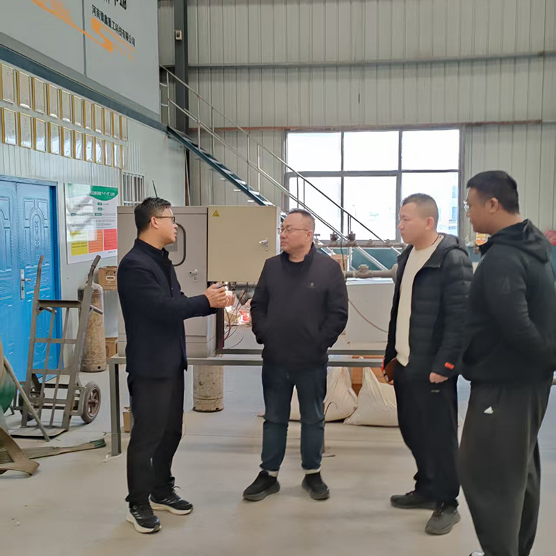 鞏義市開發(fā)區(qū)規(guī)劃局李局長蒞臨我廠指導 共繪高質(zhì)量發(fā)展新藍圖